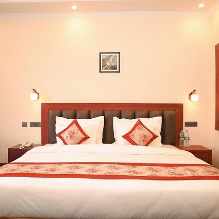 Hotel Ladakh Hills Leh Bagian luar foto