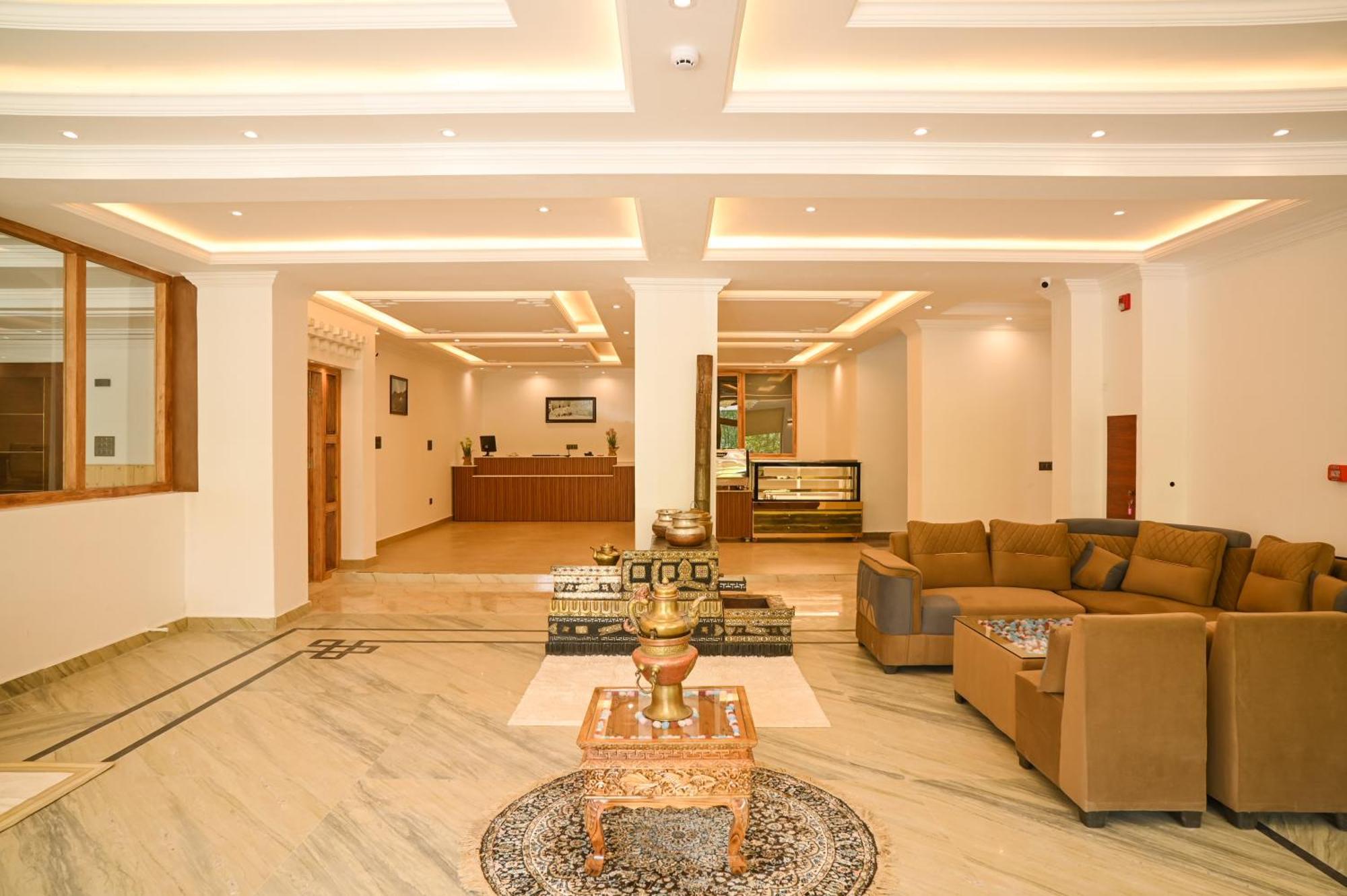 Hotel Ladakh Hills Leh Bagian luar foto