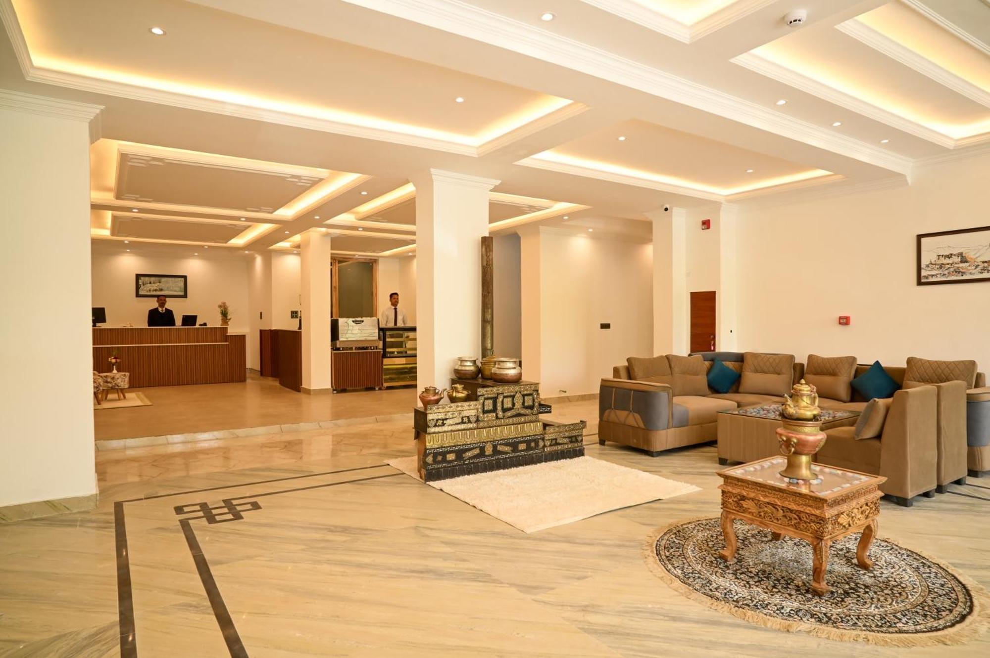Hotel Ladakh Hills Leh Bagian luar foto